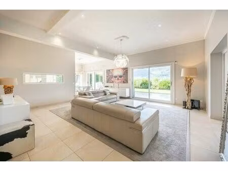 maison de 8 pièces de luxe en vente à menthonnex-en-bornes  france