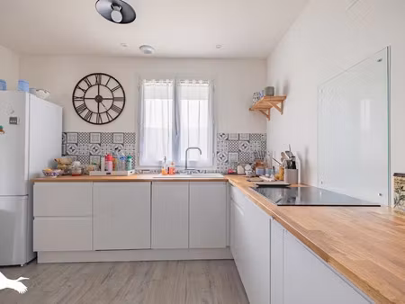 vente maison 4 pièces 102 m² à pont-l'abbe-d'arnoult (17250)  241 755 €