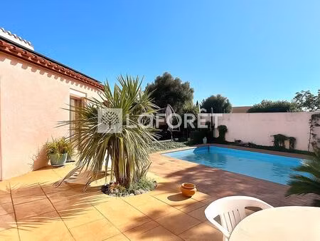 montescot  villa 3 faces avec piscine dans quartier calme. parcelle 477 m²