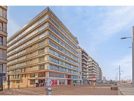 commercieel te koop in wenduine met 2 slaapkamers