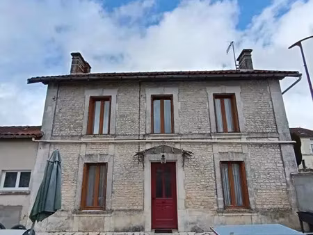 vente maison 6 pièces 178 m² les métairies (16200)
