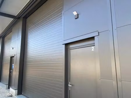 location commerce 120 m² à aix-les-bains (73100)