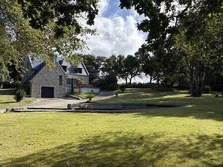 maison de luxe à vendre à brélès