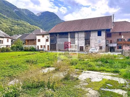 grange 600 m2 + terrain à bâtir 594 m2 marlens 7 pièces