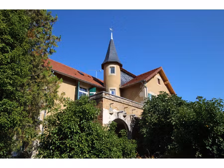 propriété de caractère à 8 km de vichy