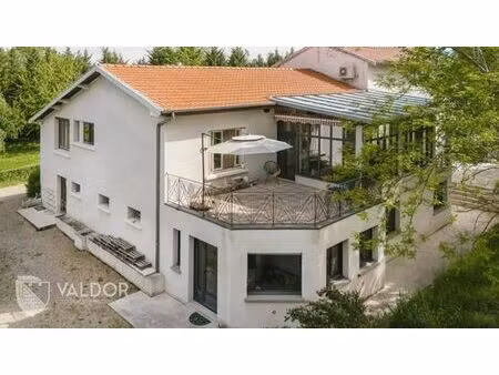 maison de prestige de 407 m2 en vente la tour-de-salvagny  auvergne-rhône-alpes
