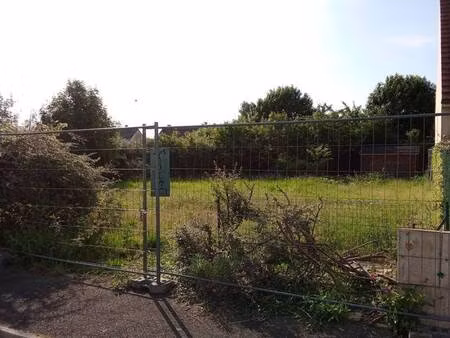terrain constructible viabilisé à vendre