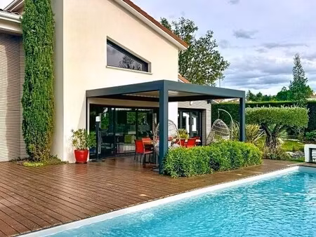 villa de luxe à vendre à saint-bonnet-les-oules