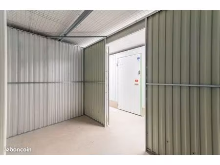 garage/box 18 m² pommeret