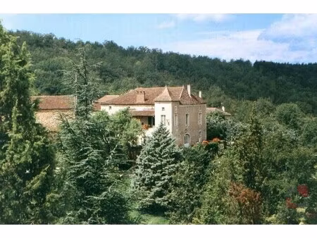 maison de luxe à vendre à luzech