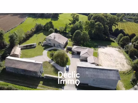 vente maison 4 pièces 175 m² pamplie (79220)