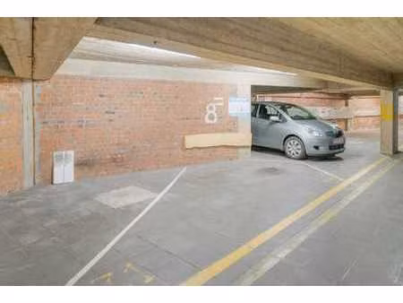 emplacement sous-sol à la résidence solaria