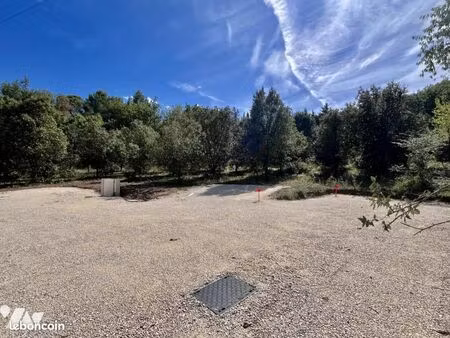 terrain 653 m² st julien de peyrolas