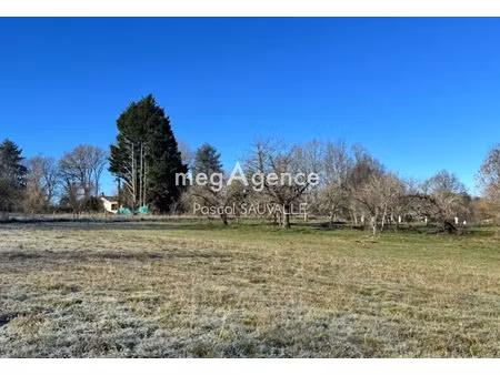 vente terrain 2000 m² à la douze (24330)  34 500 €