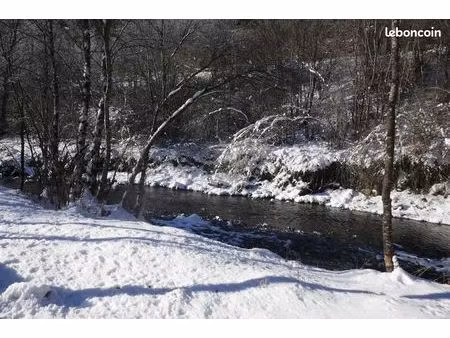 terrain constructible avec rivière en bout de parcelle commune de le vernet