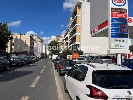 service bureaux 111 m²