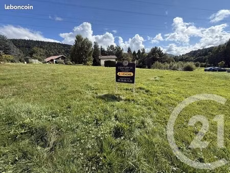 terrain 1 088 m² gerbepal