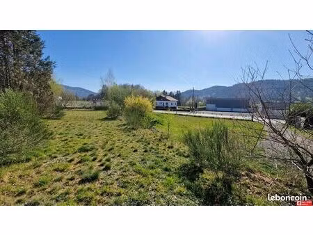 terrain 830 m² st ame