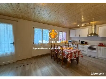 maison 6 pièces 130 m²
