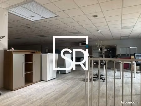 local commercial 800 m²