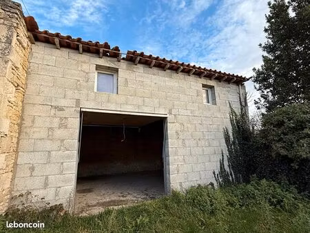 bâtiment 40 m² surgeres