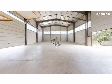 local 800 m² luc-la-primaube