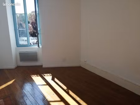 a louer t2-42m2 centre-ville aisy-sur-armançon