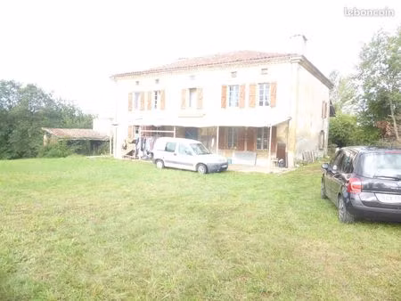 maison 6 pièces 220 m²