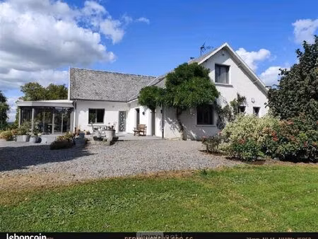 maison 8 pièces 225 m²