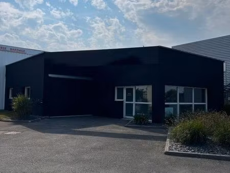 local 100 m² pordic