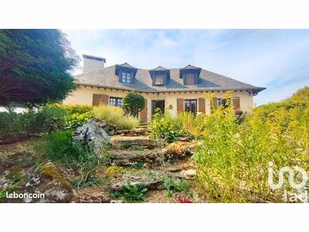 maison 8 pièces 166 m²