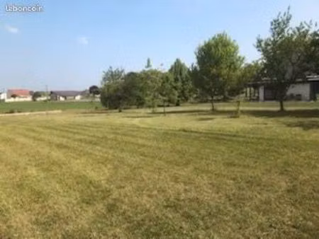 terrain 2 434 m² juniville