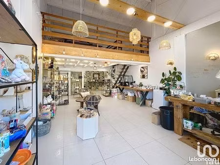 boutique 67 m² porticcio