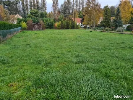 terrain 1 209 m² baccon