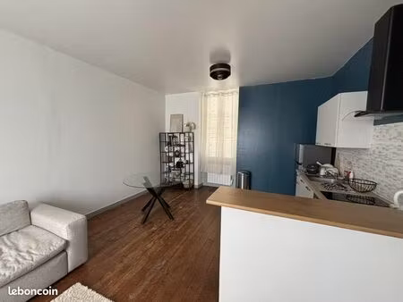 immeuble de rapport 100 m² saint-clément-de-la-place