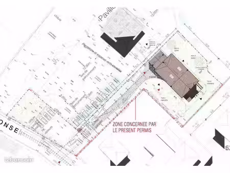 terrain 1300 m² draveil