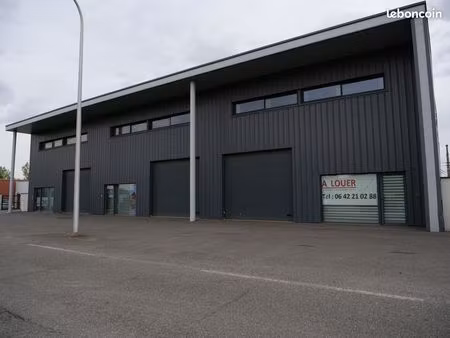 location de locaux d’activité 150m² à lons