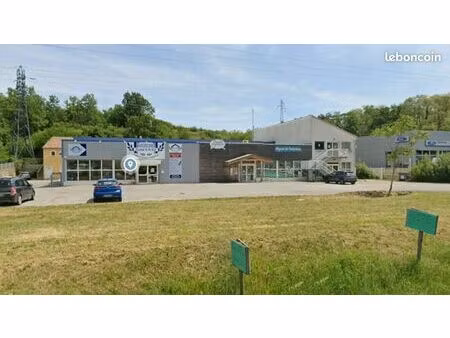 local commercial 250 m²