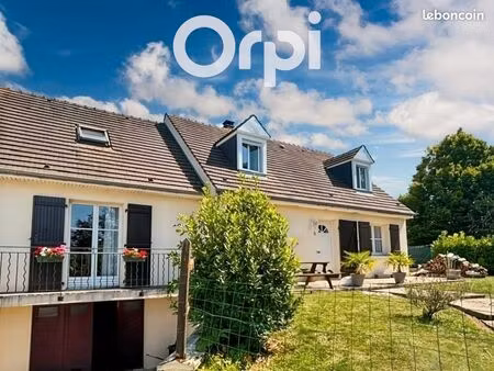 maison 7 pièces 135 m²