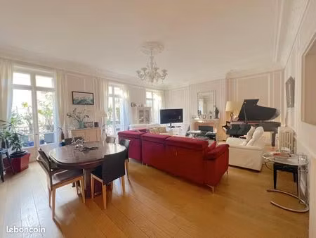 appartement en viager 6 pièces 153 m²