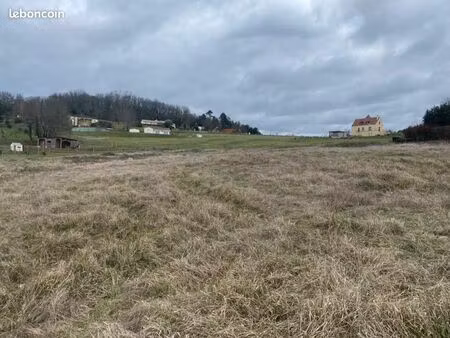 terrain 3 299 m² castels et bezenac