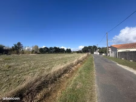 terrain 4200 m² les sables d'olonne