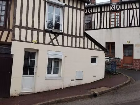 loue maison de ville 3 pièces