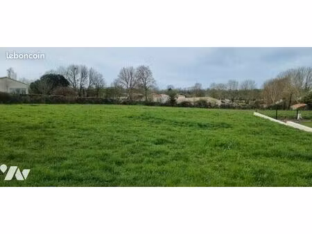 terrain 1537 m² champdeniers st denis