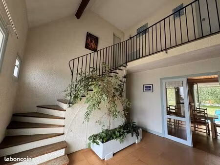 propriété 7 pièces 168 m²