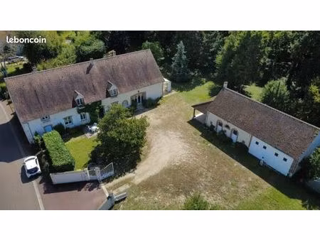 longère 5 pièces 210 m²