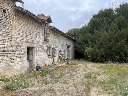 ferme 1 pièce 100 m²