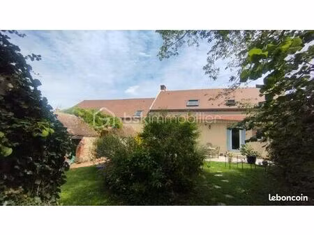 longère 5 pièces 141 m²