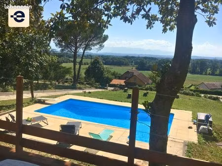 maison 7 pièces 246 m²