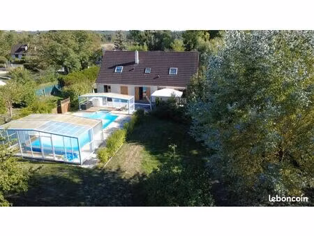 maison 8 pièces 181 m²